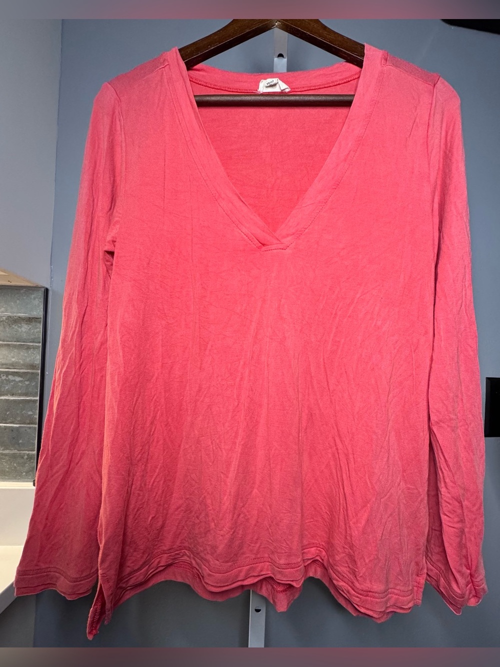 POL Coral Pink V Neck Long Sleeve Stretch Knit Top Small NWOT